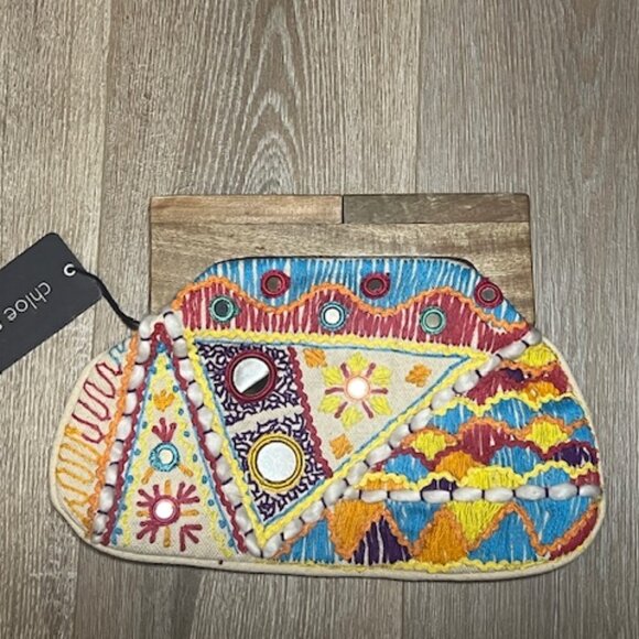 Chloe & Lex Handbags - NWT Chloe & Lex  Mirrored Sunburst Wooden Handle Clutch